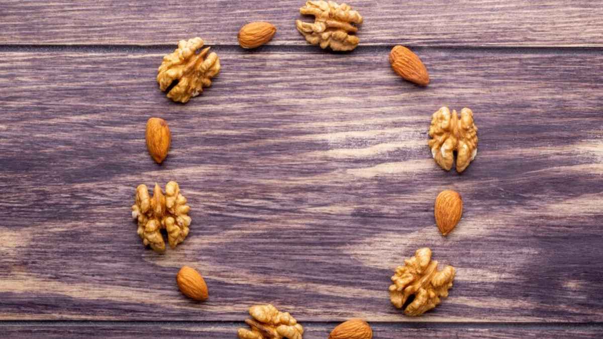 Almonds Vs Walnuts: क्या बादाम खाने से दिमाग होता है तेज? जानें अखरोट के फायदों से कैसे जुदा