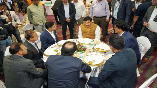 CM Mohan Yadav Meeting With Industry Leaders For GIS CM Mohan Yadav Meeting With Industry Leaders For GIS