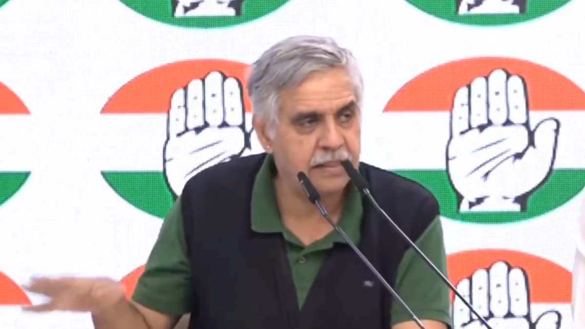 Congress Questions CAG Report on Liquor Scam