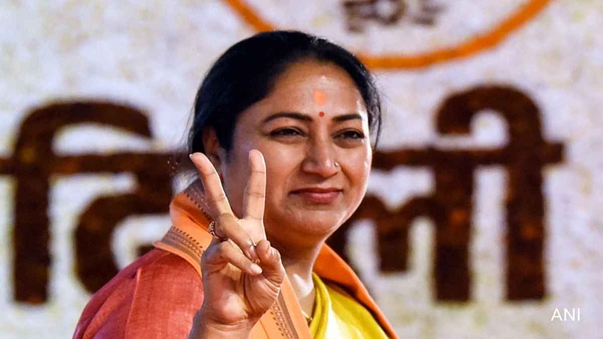 Haryana की रेखा गुप्ता ही दिल्ली की CM क्यों? किन खूबियों के कारण BJP ने चुना
