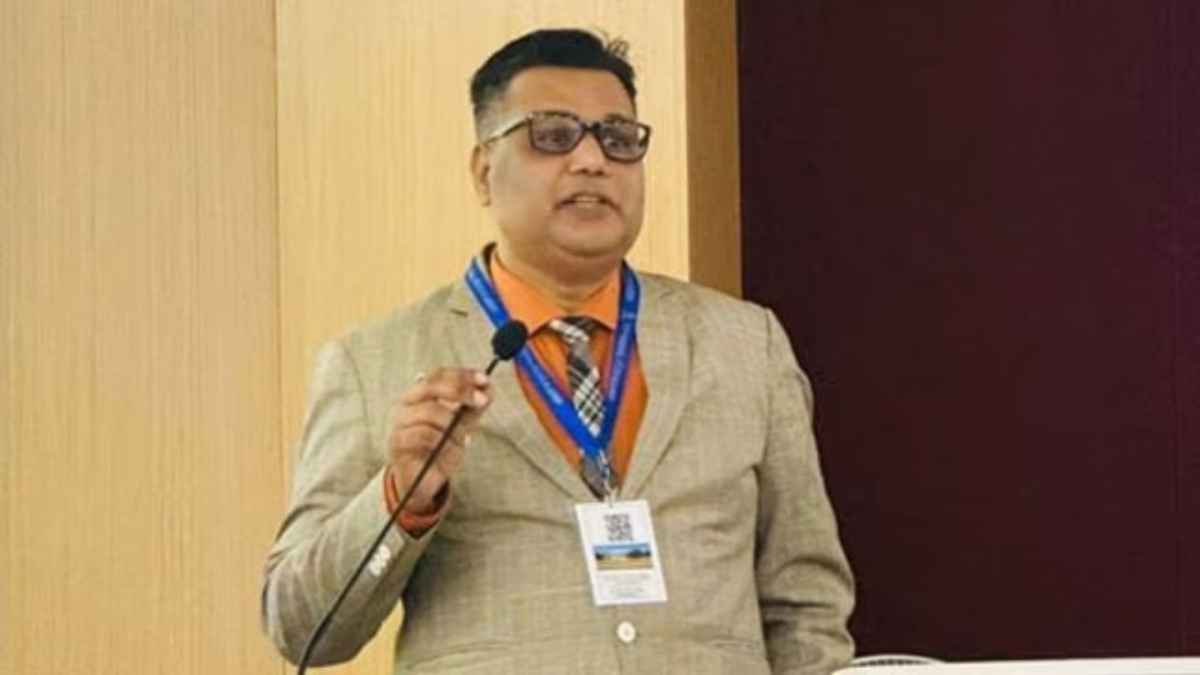 IPS पंकज चौधरी को सरकार ने बनाया 'जूनियर', बोले- 'ये कोर्ट के आदेश की अवहेलना'