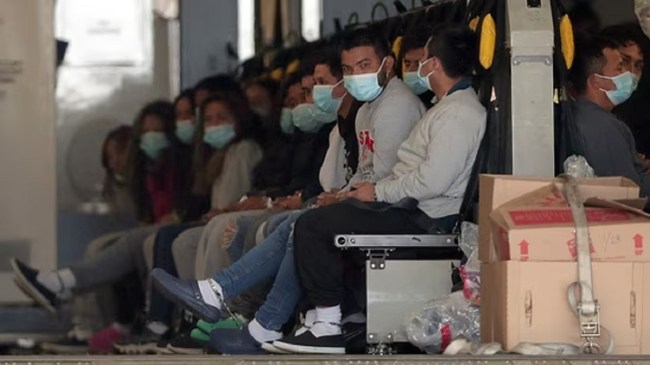 Indians Deportion From America Illegal Immigrants Deportion