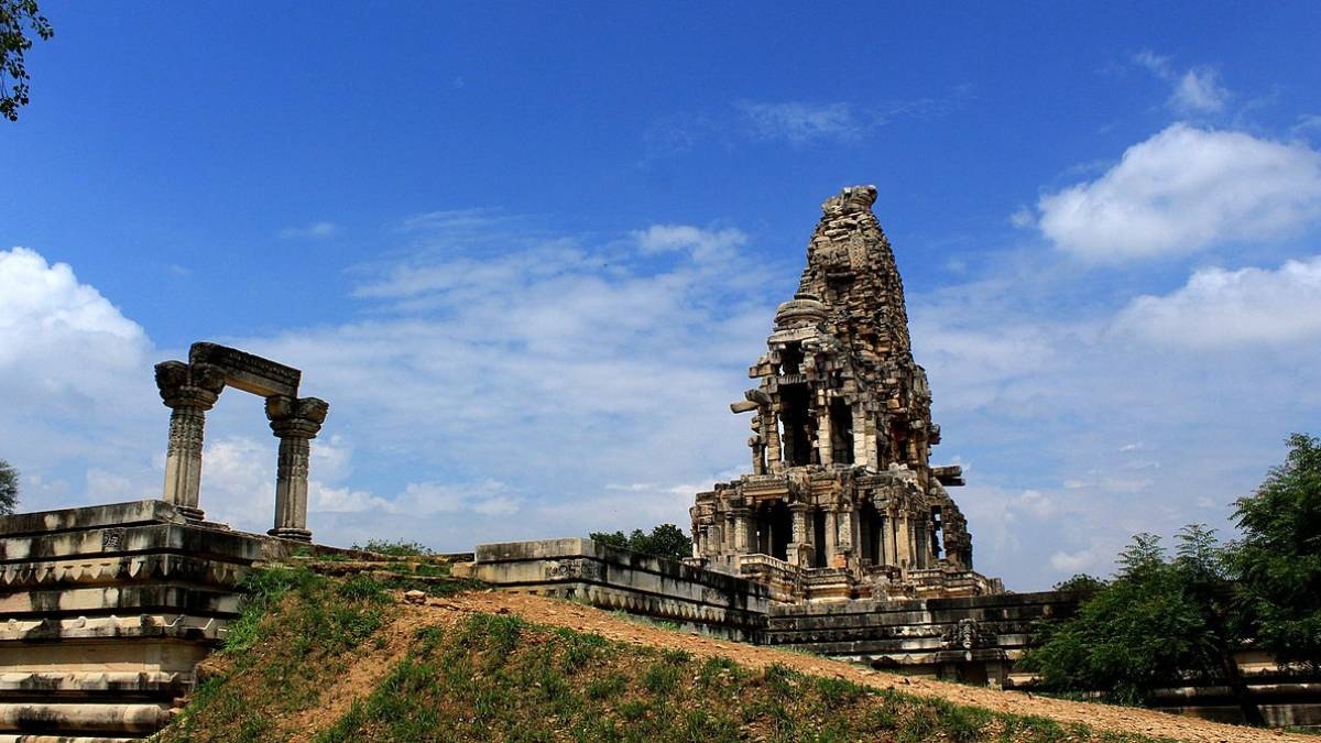 Kakanmath Temple 