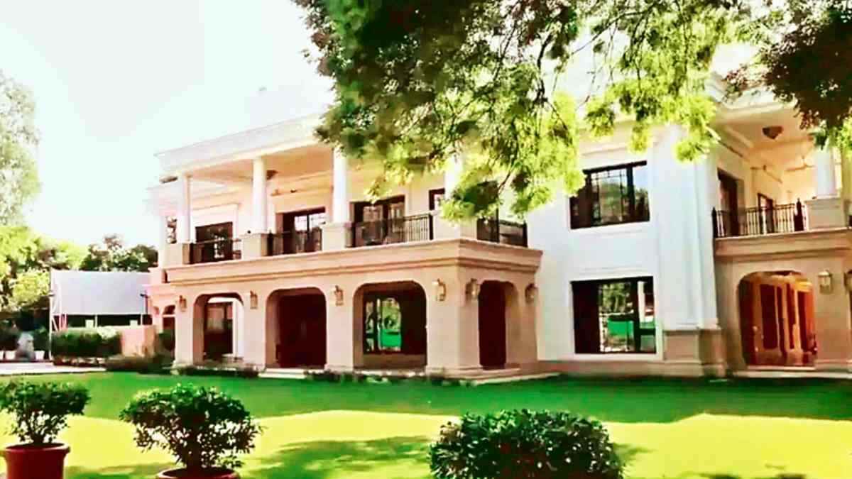 अरविंद केजरीवाल की मुश्किलें बढ़ीं, 'शीशमहल' मामले पर एक्शन में CVC, जांच के आदेश