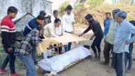 Muslims Perform Hindu Funeral in UP