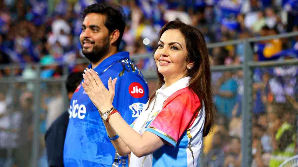 Nita Ambani के दिल के ज्यादा करीब क्यों है Mumbai Indians की वुमन टीम? खुद समझाया