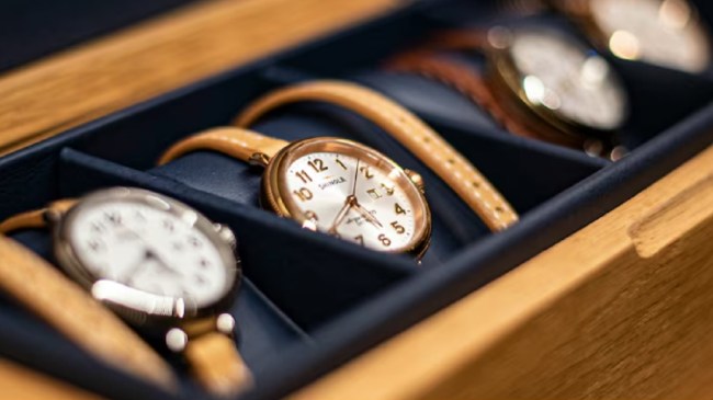 Robbery of luxury watches Robbery of luxury watches