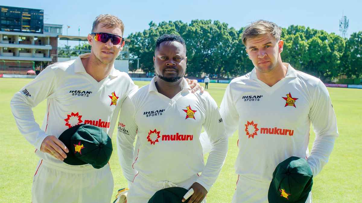 ZIM vs IRE: क्रिकेट के मैदान पर घटी अनोखी घटना, डेब्यू मैच में मिल गई खिलाड़ी को टीम की कप्तानी