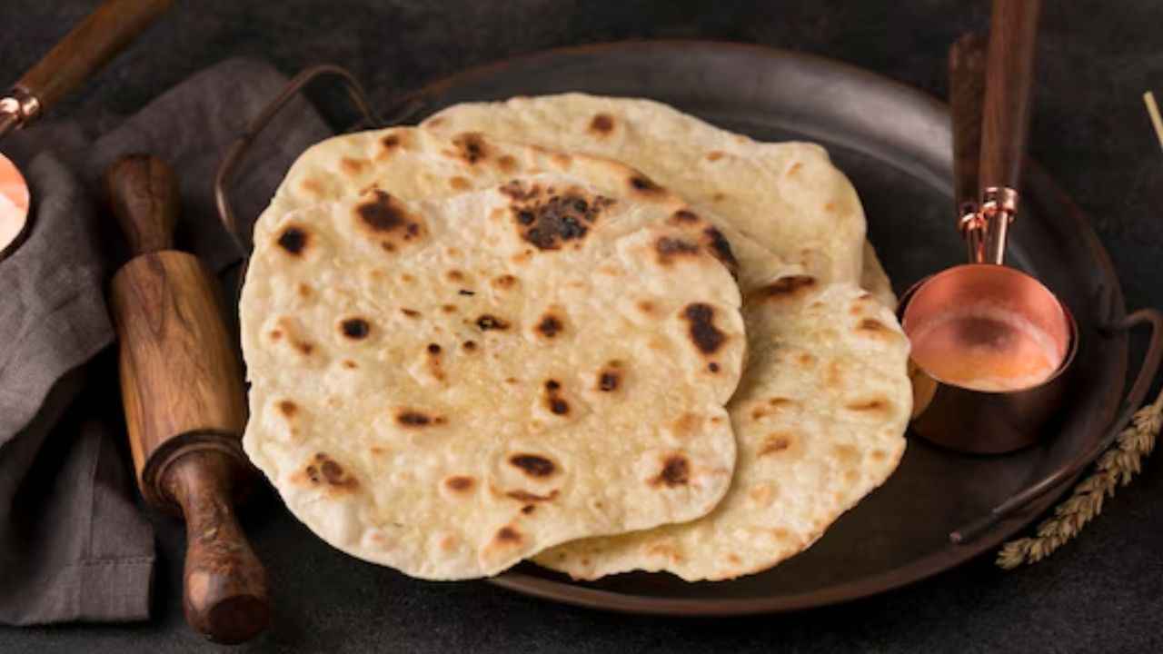 Kitchen Tips: रोटी बनाते समय आप भी करते हैं ये 5 गलतियां? आज से ही कर दे बंद
