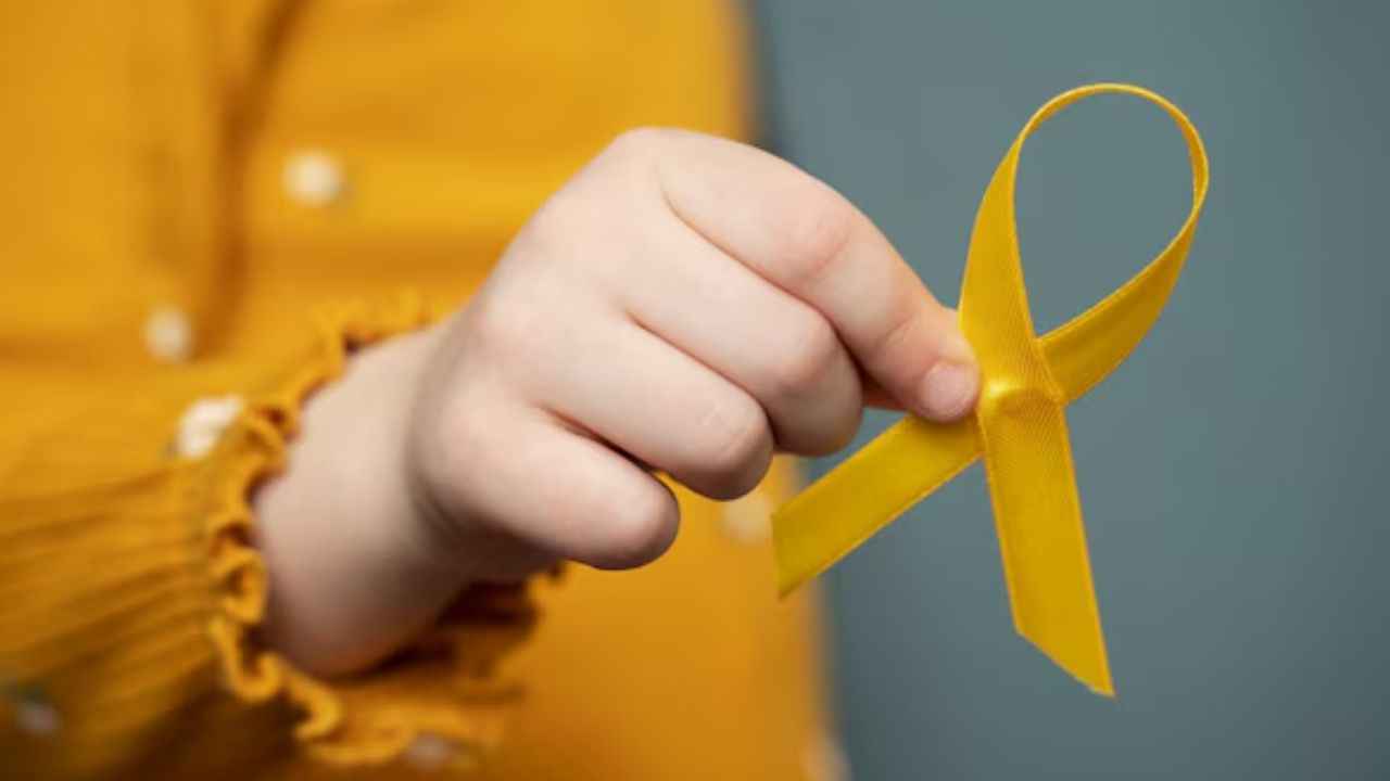 Cancer Treatment: जानलेवा बीमारी नहीं कैंसर! इलाज संभव, बस होनी चाहिए ये सही जानकारी