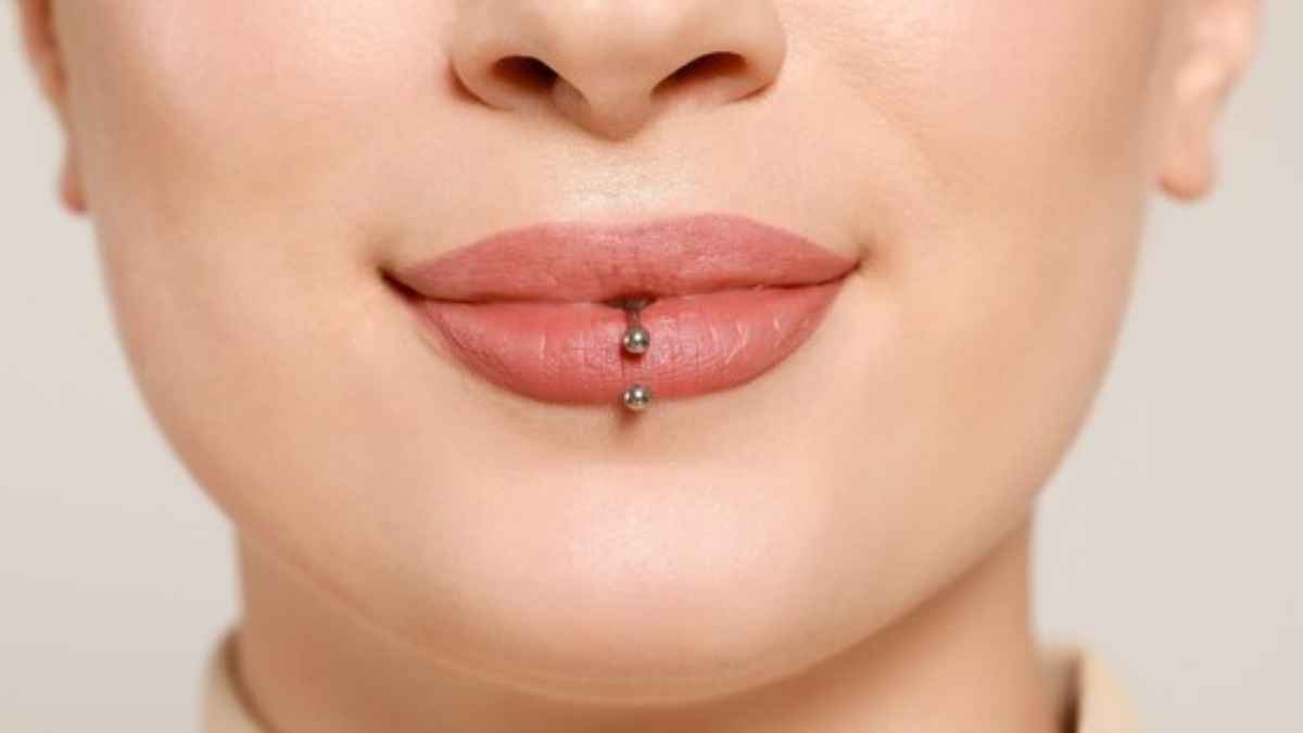 lip piercing