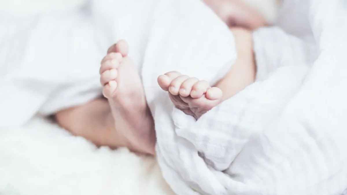 Odisha News: बीमार नवजात को 40 बार गर्म लोहे से दागा, इंसानियत पर खड़े हुए सवाल