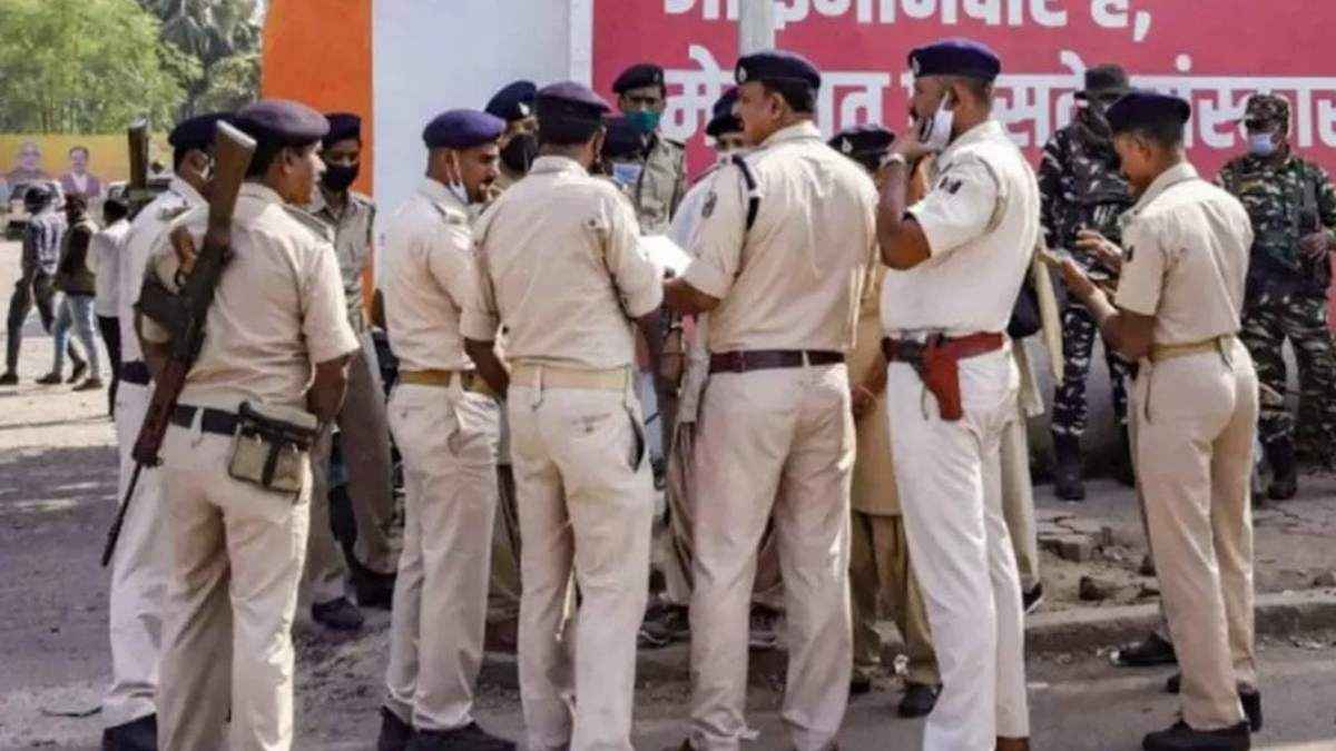 बिहार में अश्लील भोजपुरी गाना बजाने वालों की खैर नहीं, एक्शन में आ गई पुलिस