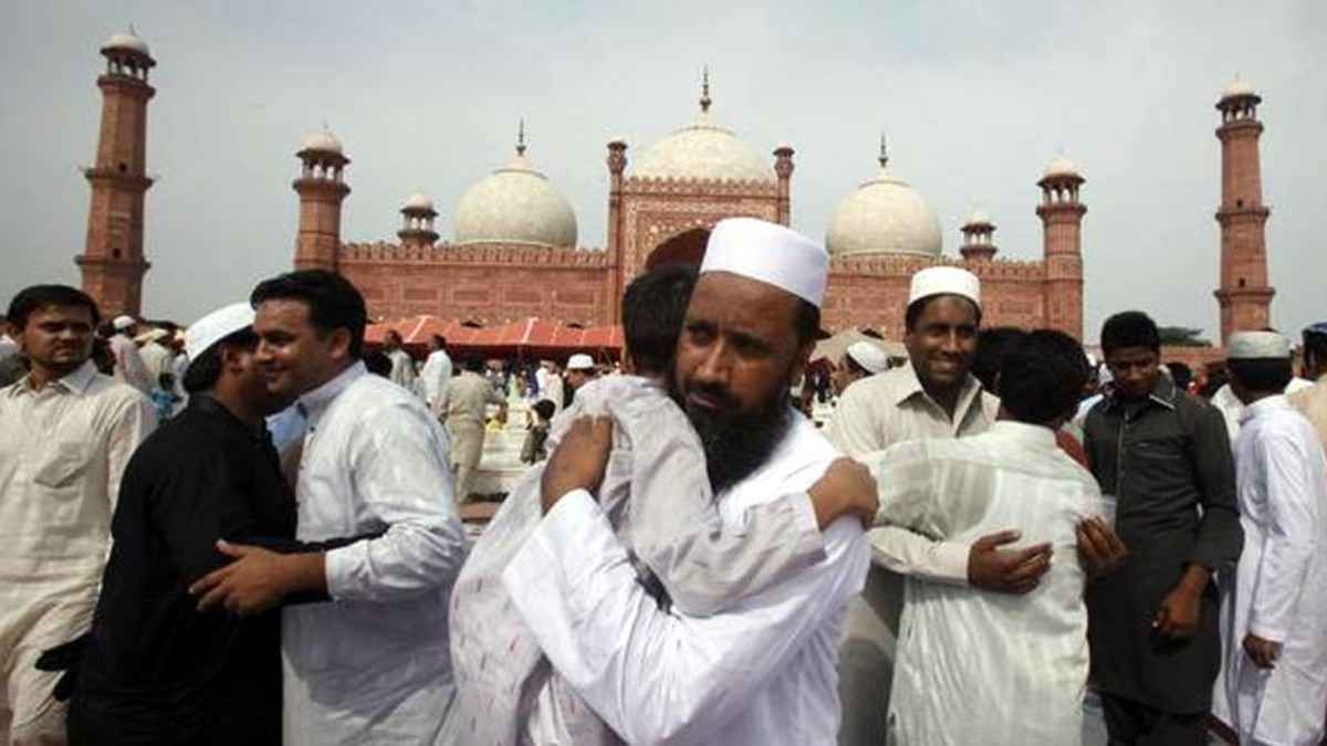 ईद-उल-फितर 2025: जानें भारत के प्रमुख शहरों में नमाज का समय