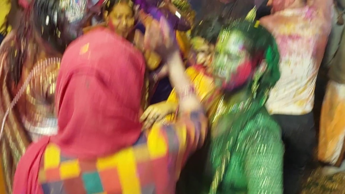 Holi mathura 