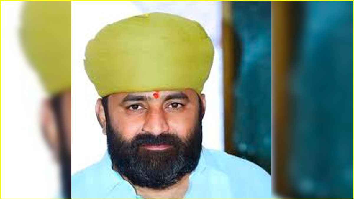 'मुंह काला कर...'; राणा सांगा को गद्दार बताने वाले सपा सांसद पर भड़की करणी सेना, दे डाली ये चेतावनी