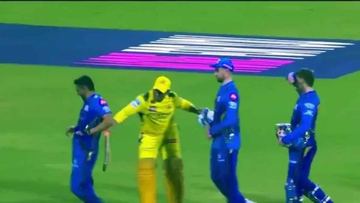 MS Dhoni Deepak Chahar MS Dhoni Deepak Chahar