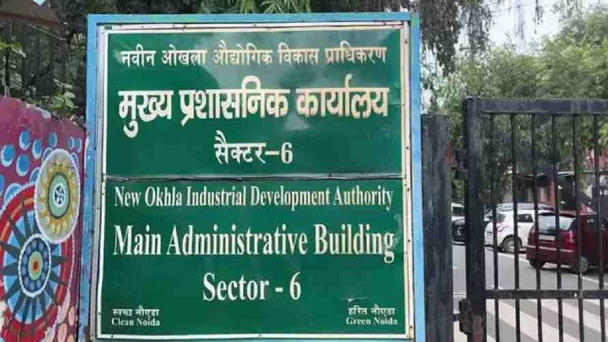 नोएडा अथॉरिटी की सौंदर्यीकरण योजना फेल, मॉडल रोड बनाने पर लगा ग्रहण