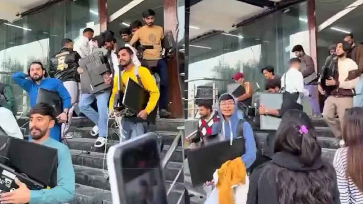 पाक में रमजान के महीने में लूट, फर्जी कॉल सेंटर में लोगों ने किया हाथ साफ, देखें वीडियो
