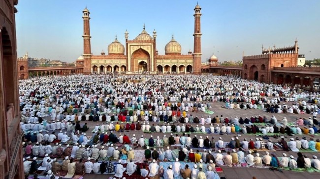 Eid Namaz political controversy
