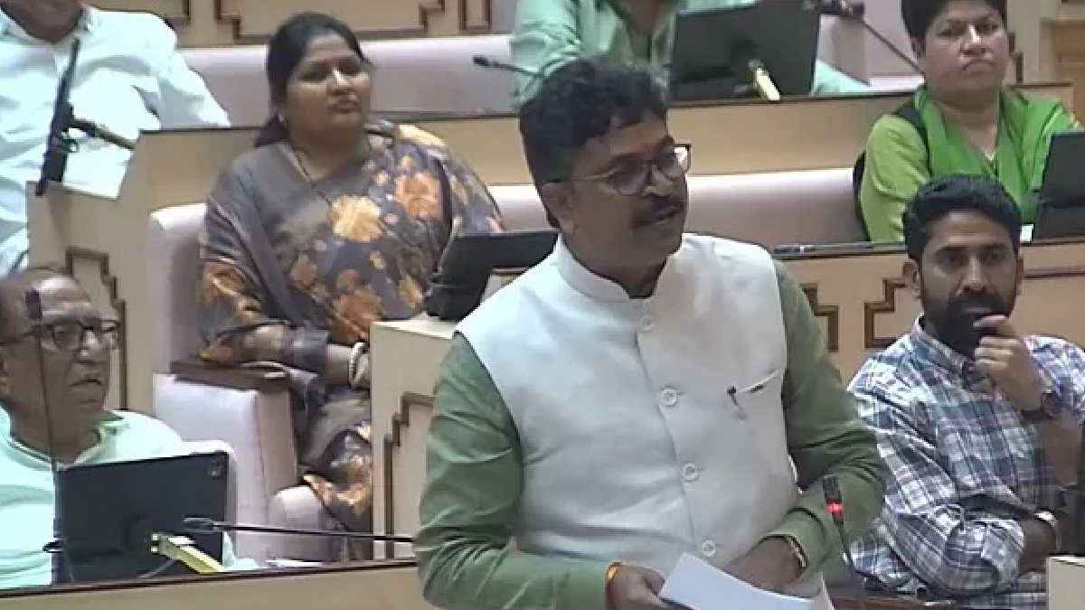 'दिलावर फारसी शब्द...', नाम को लेकर टीकाराम जूली ने शिक्षा मंत्री पर कसा तंज, उर्दू के विरोध पर दी ये नसीहत