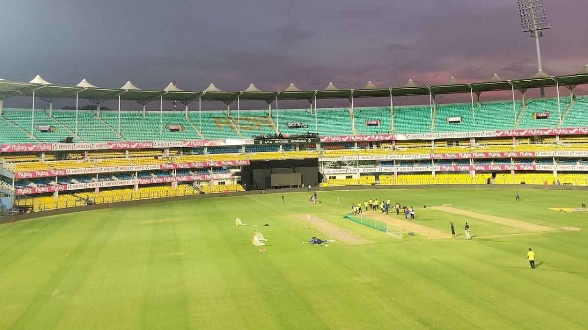 RR vs KKR Pitch Report: बल्लेबाज उड़ाएंगे गर्दा या गेंदबाज लूटेंगे महफिल, गुवाहाटी में किसका होगा राज?