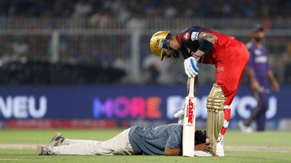 Virat Kohli (13)