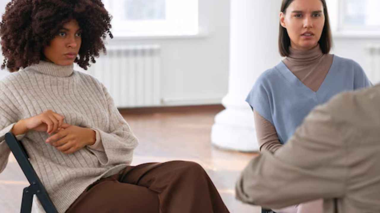 Women Mental Health: महिलाओं में क्यों बढ़ रही दिमाग की बीमारी? जानें एक्सपर्ट की राय