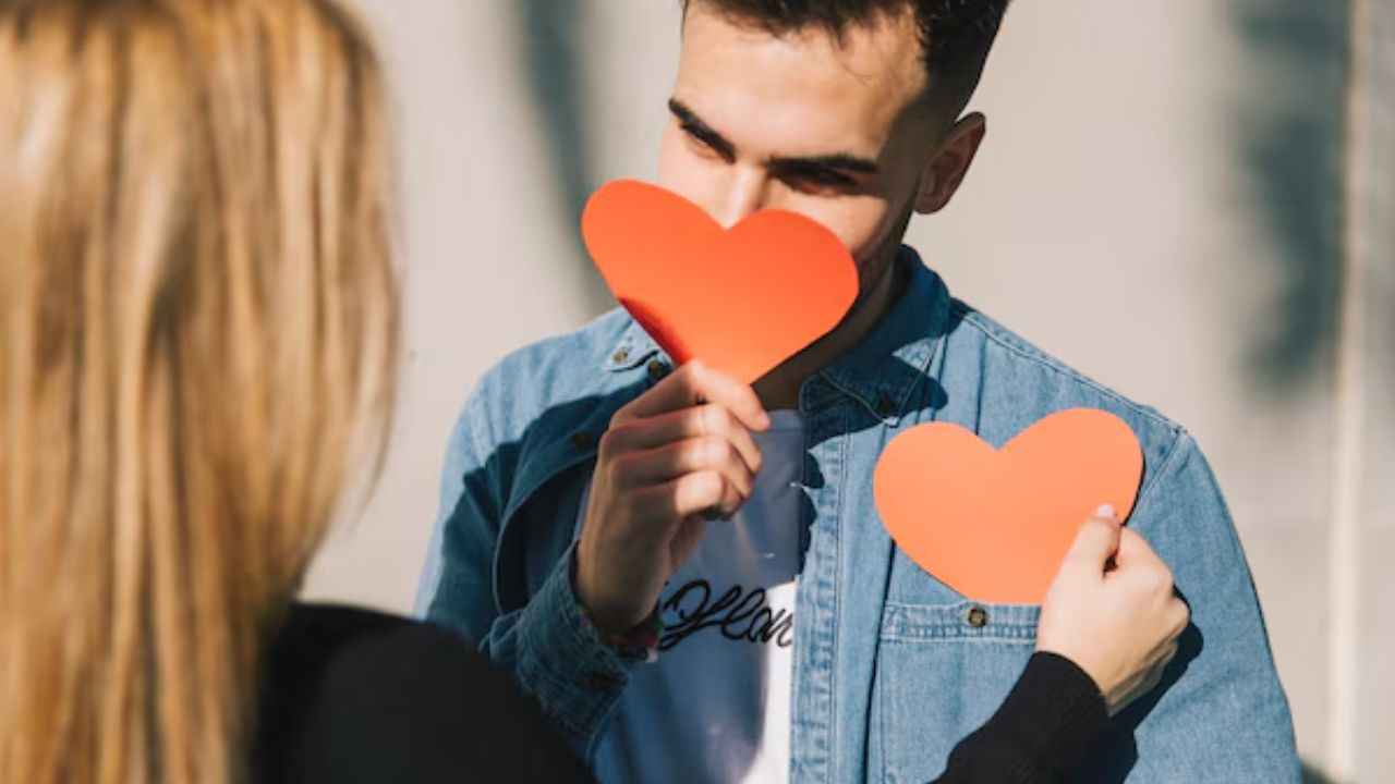 Relationship Tips: रिलेशनशिप में फ्लूड-लाइटिंग ट्रेंड का क्या है मतलब? जानें इसके नुकसान