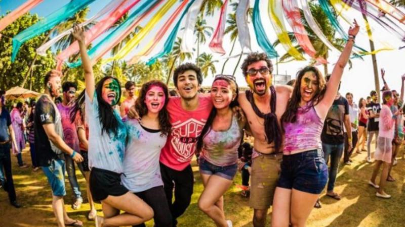 Holi themeHoli theme-1-2
