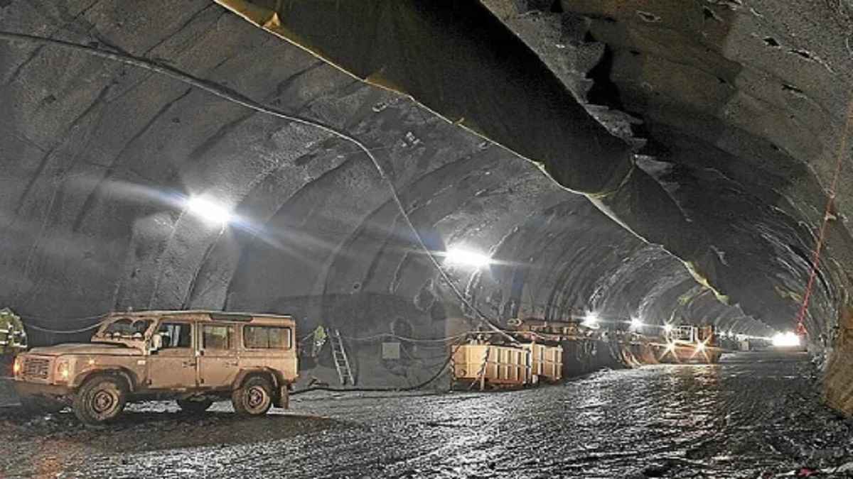 उत्तरी स्पेन की कोयला खदान में विस्फोट, 5 लोगों की मौत, 4 घायल