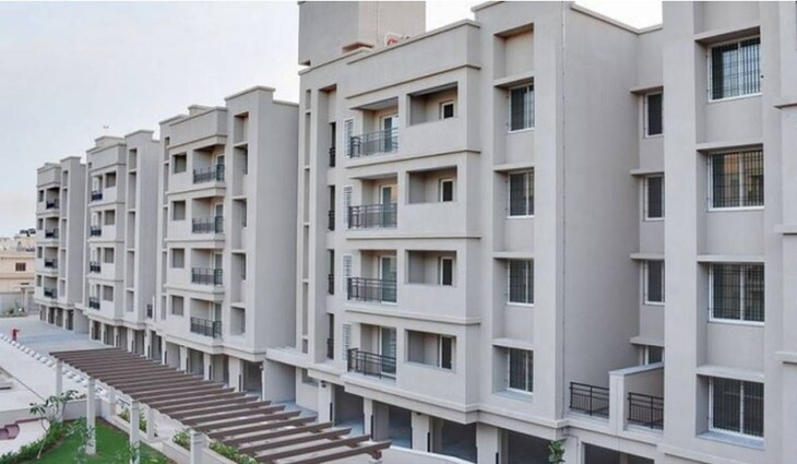 noida Authority Flats