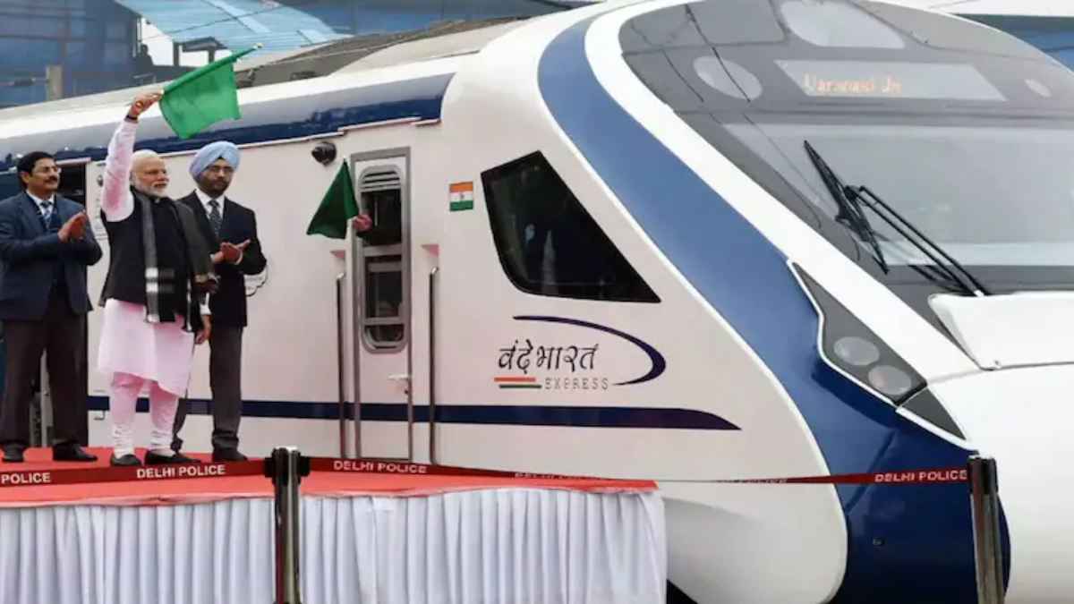 कश्मीर को पहली वंदे भारत ट्रेन की सौगात, पीएम मोदी 19 अप्रैल को दिखाएंगे हरी झंडी