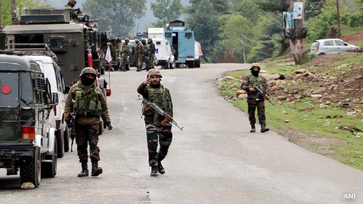 पहलगाम आतंकी हमले के बाद सेना की बड़ी कार्रवाई, अनंतनाग में 175 संदिग्धों को हिरासत में लिया