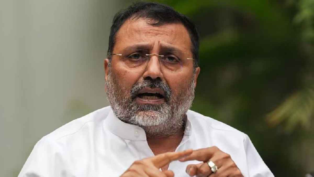 बीजेपी सांसद निशिकांत दुबे की बढ़ सकती हैं मुश्किलें, सुप्रीम कोर्ट से अवमानना की कार्रवाई की मांग