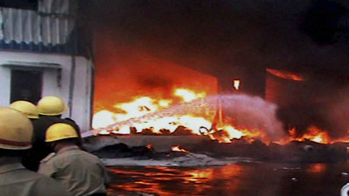 आंध्र प्रदेश के अनकापल्ली की पटाखा फैक्ट्री में जोरदार धमाका, 8 लोगों की मौत, पीएम मोदी ने की ये घोषणा