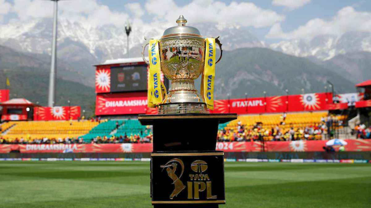 IPL 2025: 4 टीमों ने ठोका प्लेऑफ का दावा, 5 टीमों का हुआ बुरा हाल