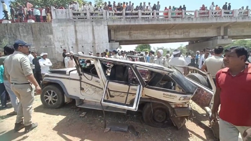 Madhya Pradesh Damoh Accident