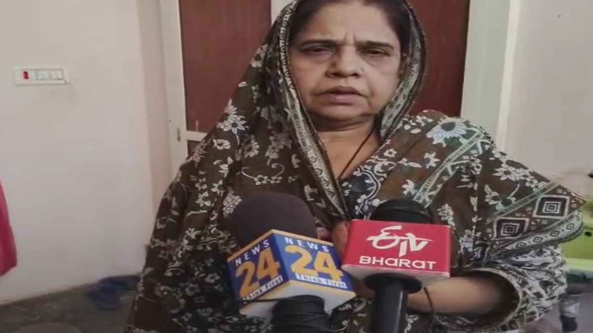 Pakistani woman lost passport India