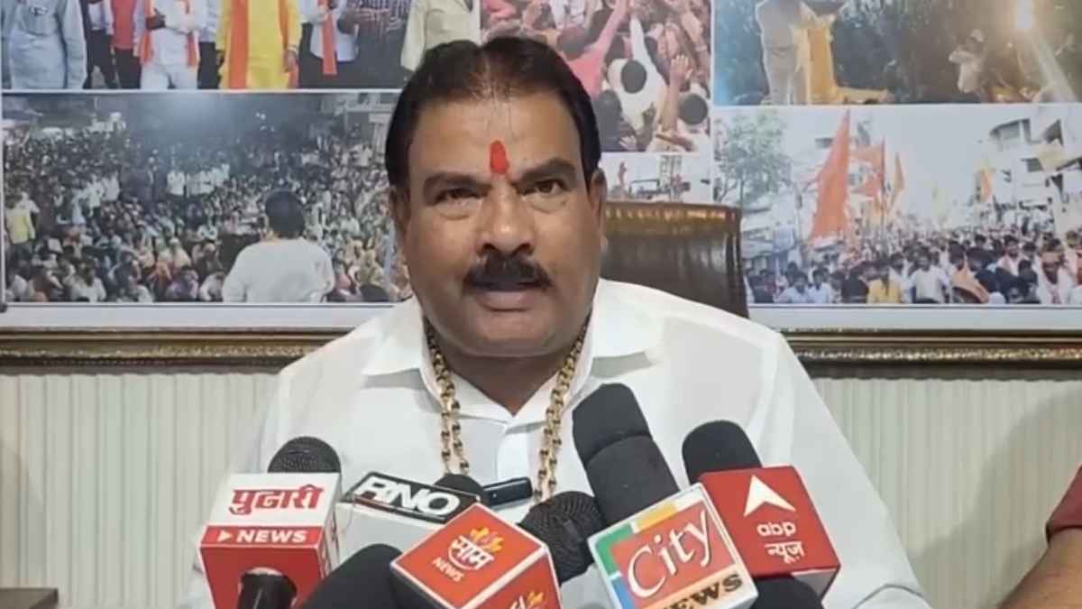 पहलगाम हमले के बाद एक और विधायक का विवादित बयान, बोले- 'हिंदी के साथ उर्दू भी पढ़ाओ'