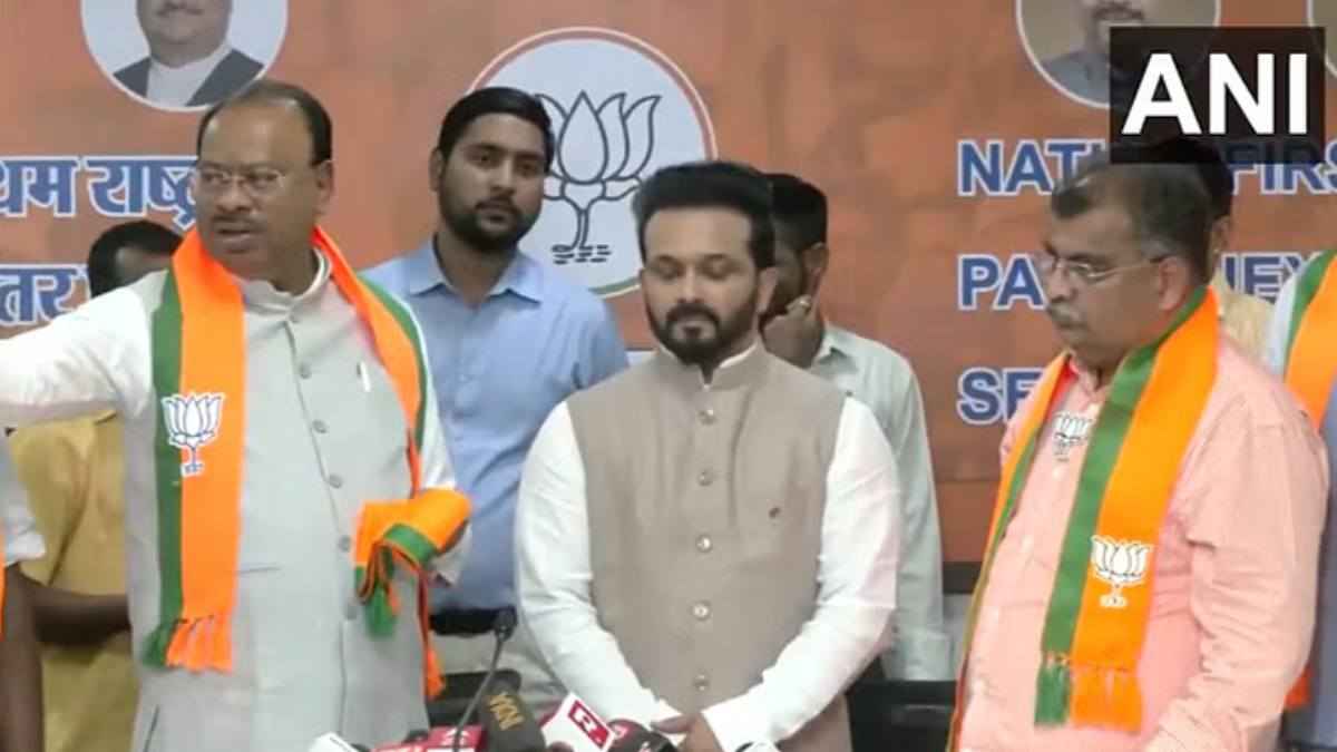 पूर्व क्रिकेटर केदार जाधव ने थामा BJP का दामन, पिछले साल लिया था संन्यास; PM मोदी को बताया...