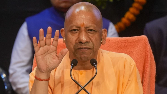 cm yogi adityanath congratulate up board toppers 2025