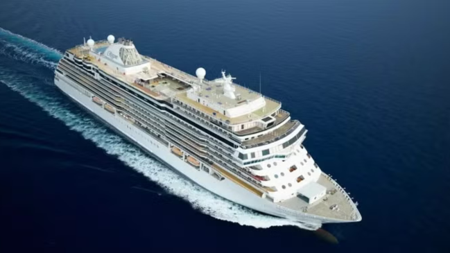 why do ships not sink in water