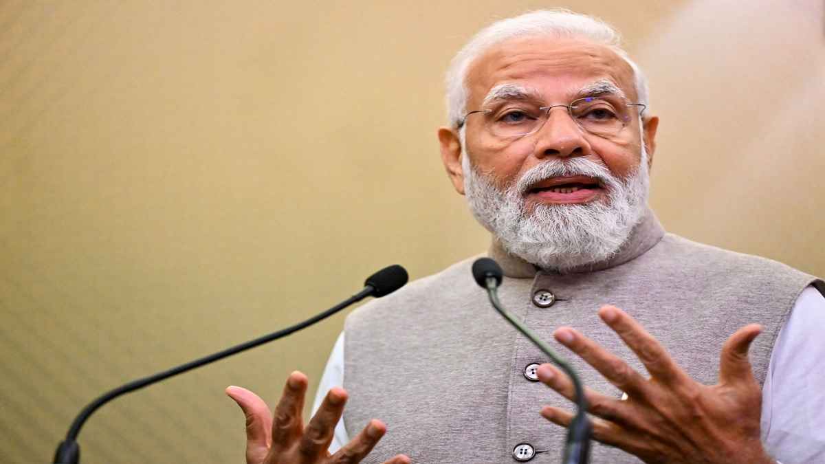 Gujarat News, prime minister narendra modi, प्रधानमंत्री नरेन्द्र मोदी, गुजरात न्यूज, लोकोमोटिव इंजन