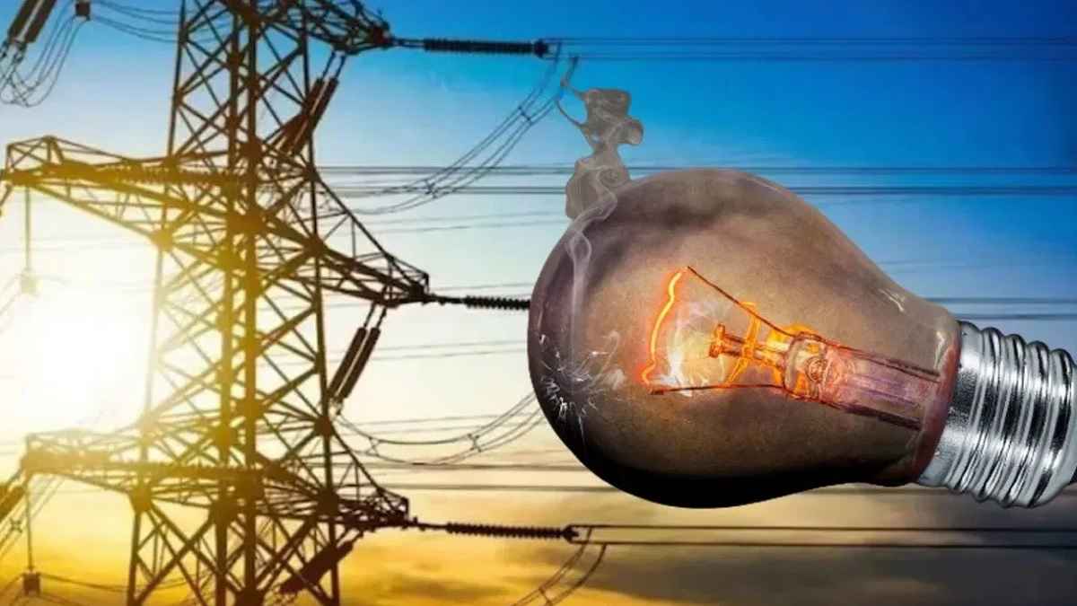 भीषण गर्मी में यूपी के लोगों को लगेगा झटका, बिजली की दरों में 30 प्रतिशत इजाफा?