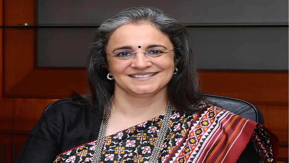 सेबी की पूर्व प्रमुख माधबी पुरी बुच को मिली क्लीन चिट, अडाणी ग्रुप पर लगे आरोप निकले बेबुनियाद