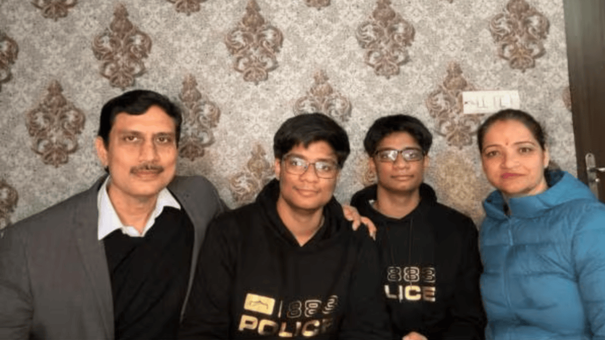 JEE में जुड़वां भाइयों का जलवा, एक ने 100 तो दूसरे ने हासिल किए 99.65 पर्सेंटाइल मार्क्स