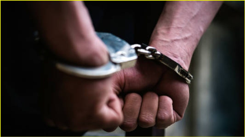 Mumbai News, Mumbai airport, Foreign arrested, Latest News, मुंबई न्यूज, मुंबई एयरपोर्ट, ताजा खबर