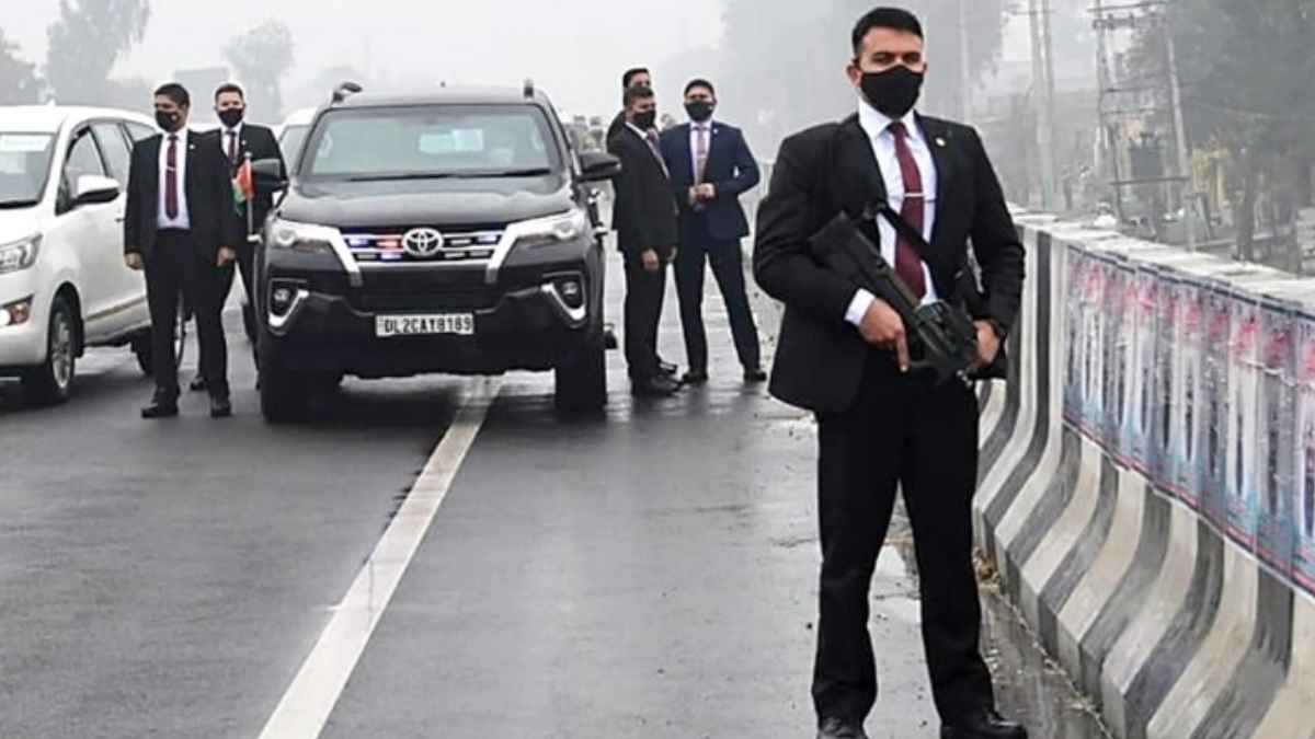 क्या है ब्लू बुक? जिससे तय होती है PM की सुरक्षा, जानें कैसे होता है इसका पालन