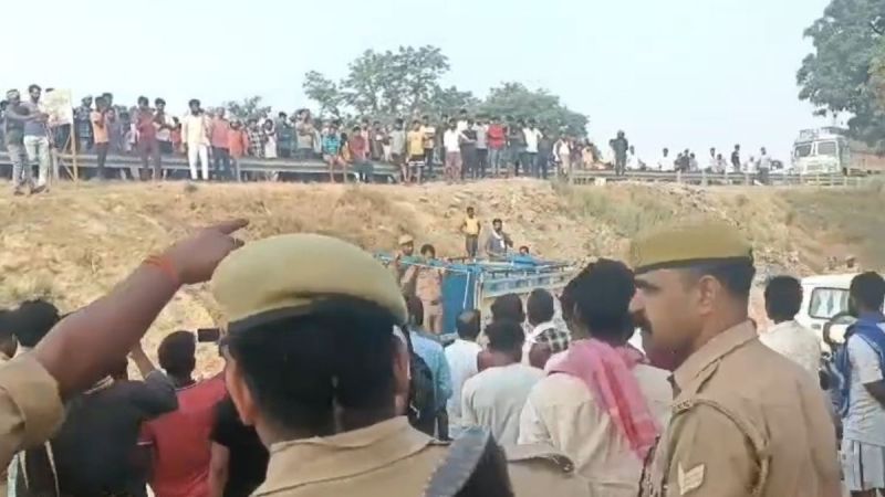 Jaunpur Triple Murder News